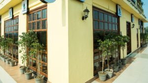 Crosspoint Interior_Yeti - the Himalayan Kitchen