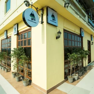 Cross-Point Mall Interior_Yeti - the Himalayan Kitchen