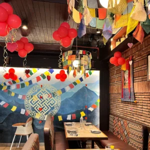 Interior Cyber Hub Gurugram_Yeti - the Himalayan Kitchen